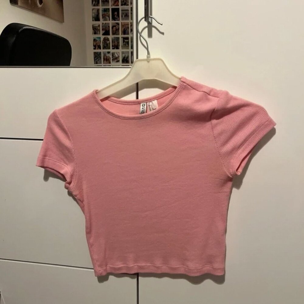 H&M Pink Ribbed Cropped T-Shirt – Size S
